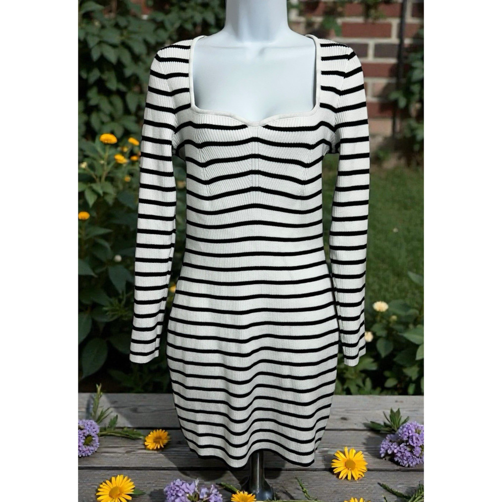 Divided By H&M Sweater Dress Sz Large White Black Striped Short Sweetheart Neck